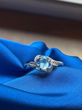 Sterling Silver Blue Topaz Leaf Accent Ring - Blue